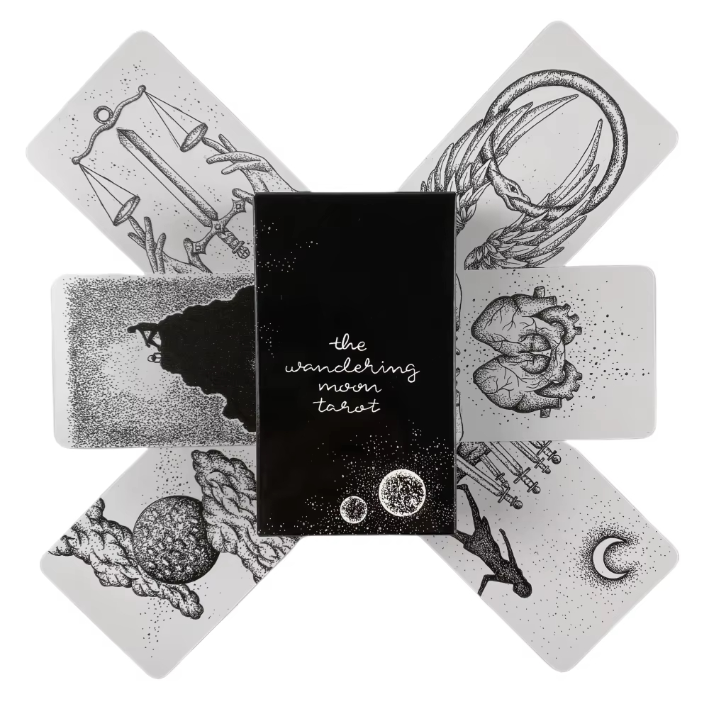 The Wandering Moon Tarot Decks - Party Games Entertainer avis et prix
